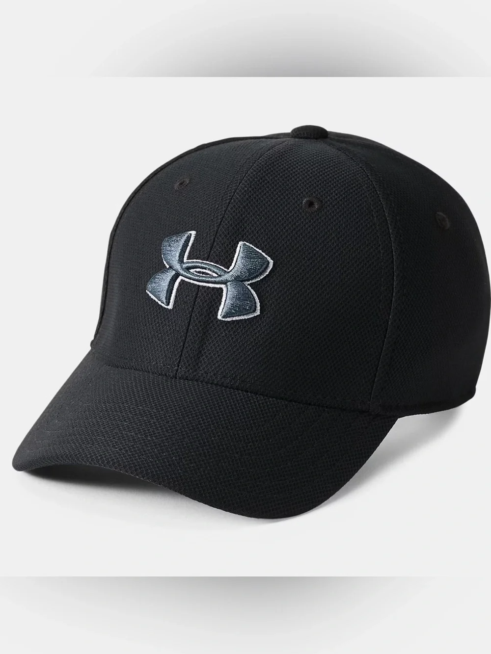 Under Armour youth black hat size small / medium with embroidered logo